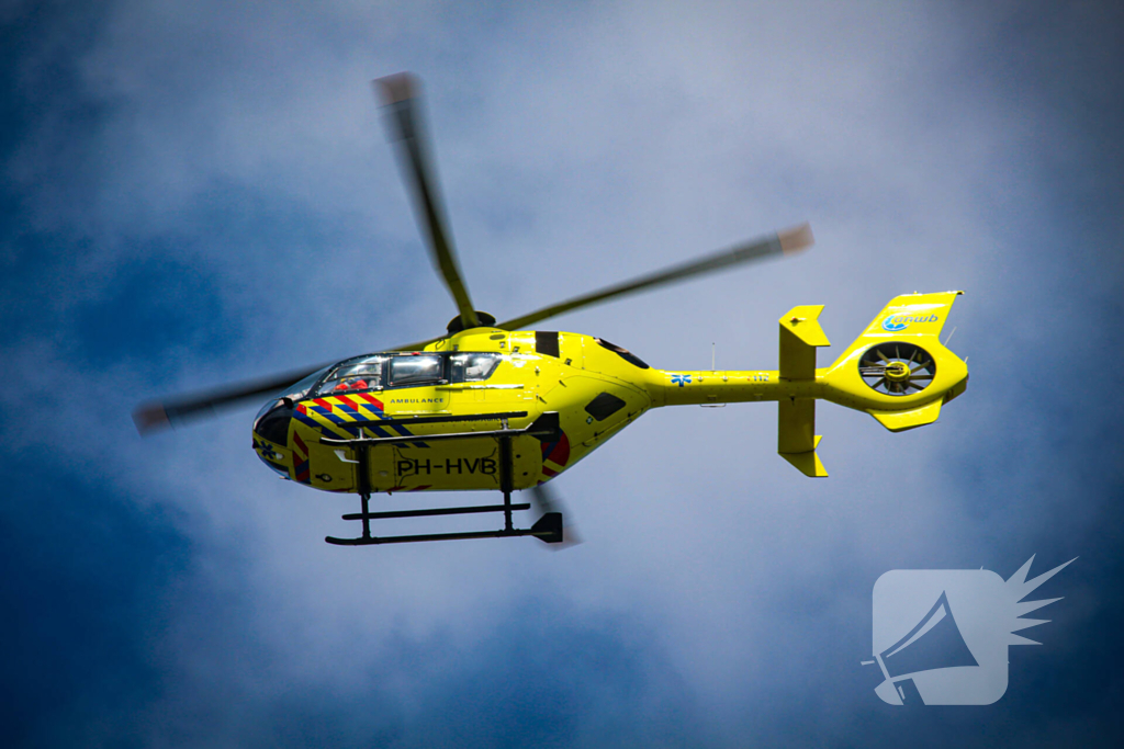 Wielrenner zwaargewond na val, politie doet onderzoek