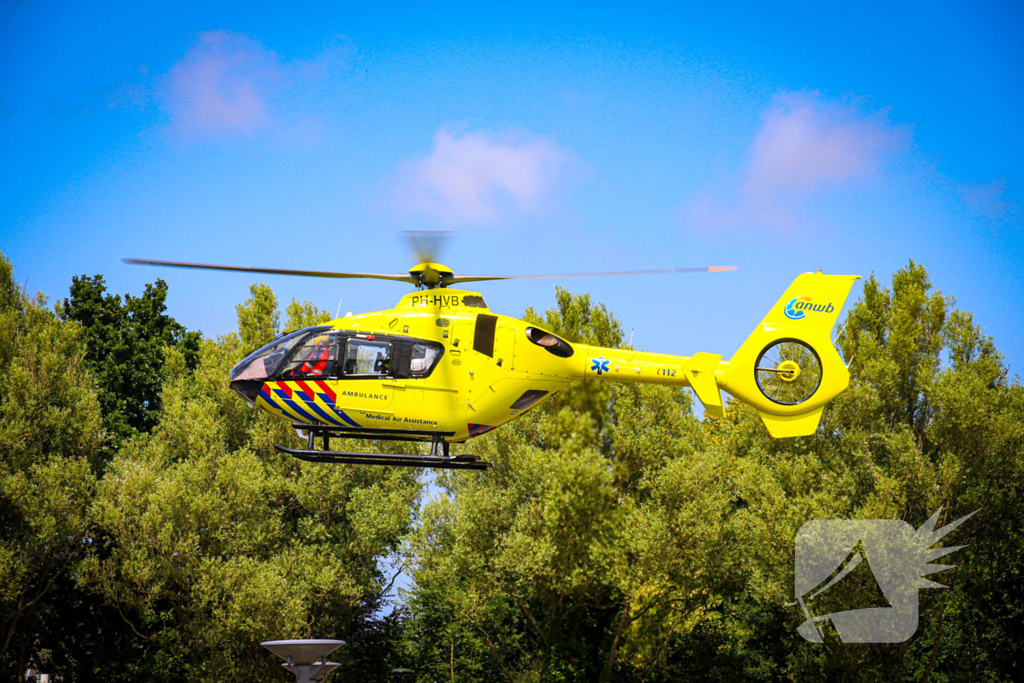 Wielrenner zwaargewond na val, politie doet onderzoek