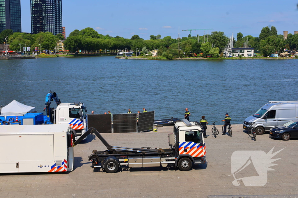 Overleden persoon gevonden in het IJ