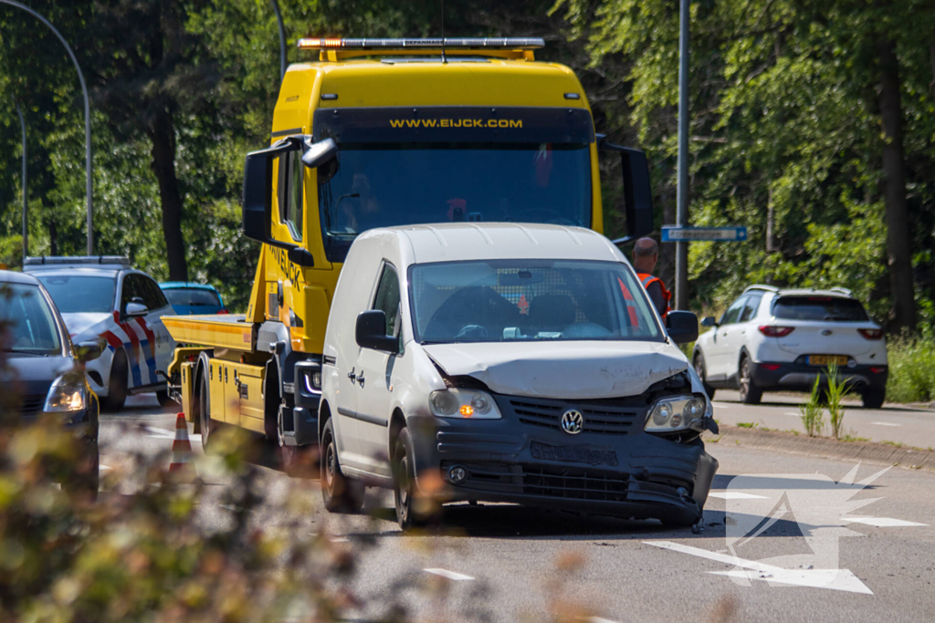 Forse verkeershinder door aanrijding
