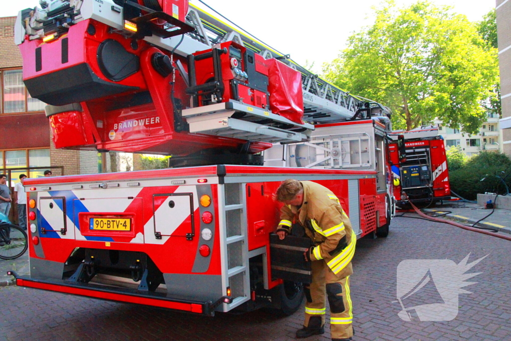 Uitslaande brand veroorzaakt aanzienlijke schade