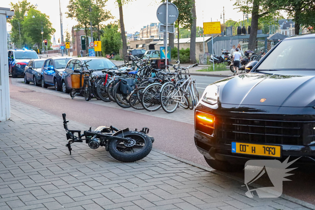 Twee gewonden bij steekincident na aanrijding