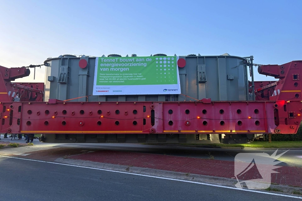 Specialistisch transport voor grote transformator