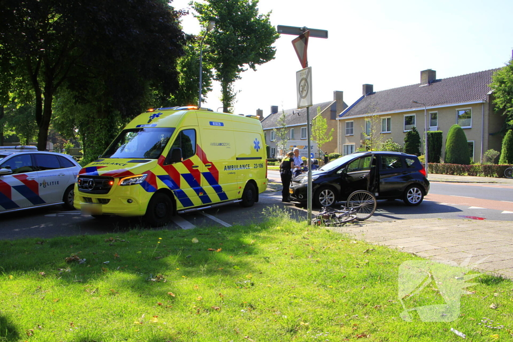 Fietser gewond bij aanrijding met auto