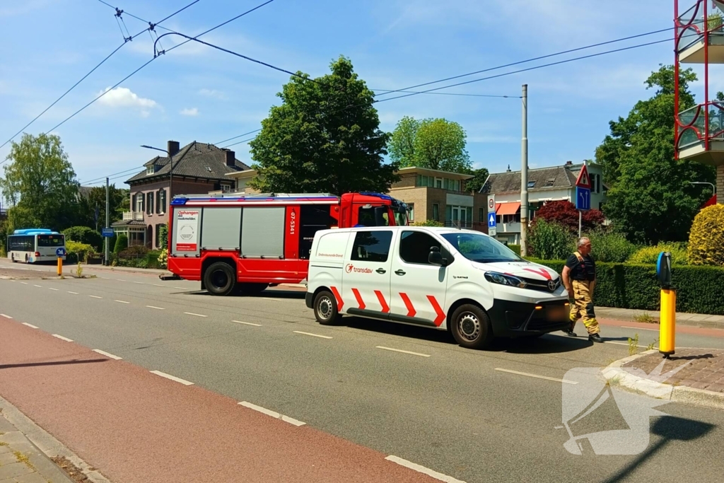 Botsing lijnbus en verhuislift