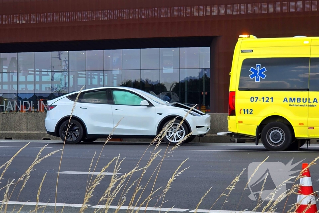 Meerdere voertuigen betrokken bij aanrijding met letsel