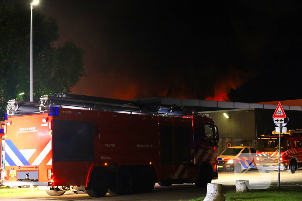 Vlammenzee op industrieterrein