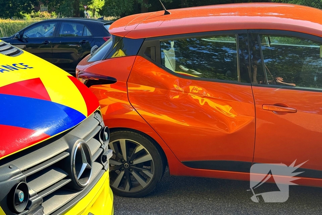 Fietser gewond bij aanrijding op rotonde