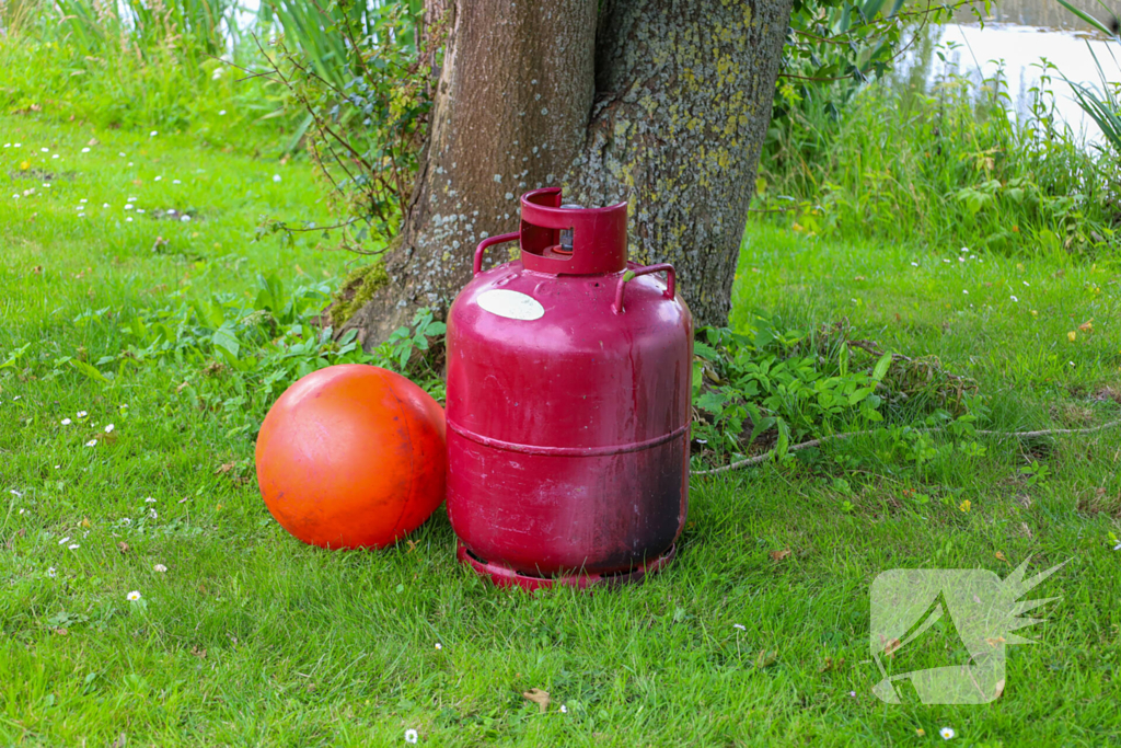 Brand in tuinhuisje geblust zonder gewonden