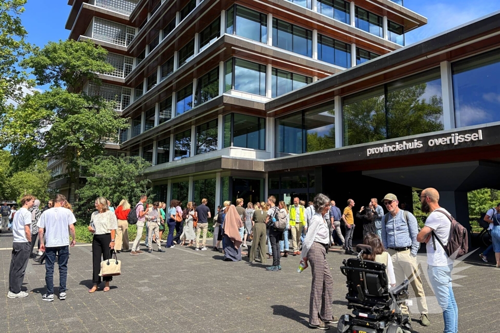 Provinciehuis ontruimd wegens brand