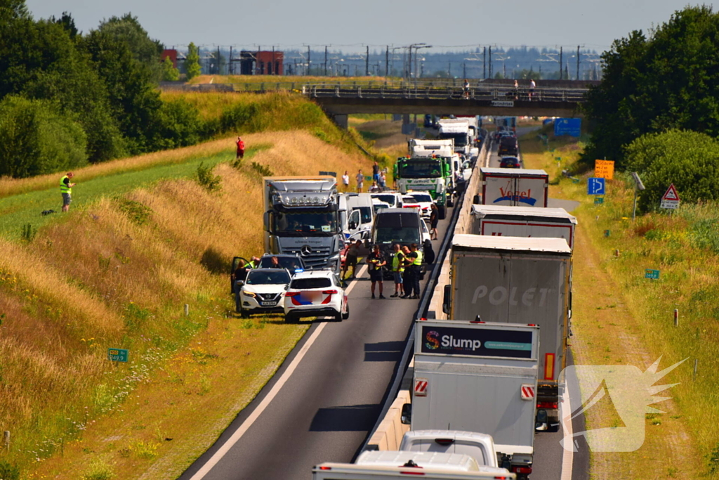 Kop-staartbotsing met Bestelbussen