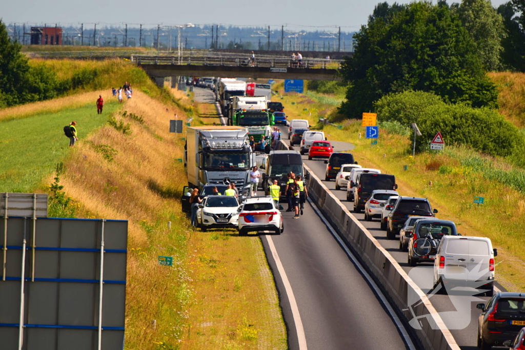 Kop-staartbotsing met Bestelbussen