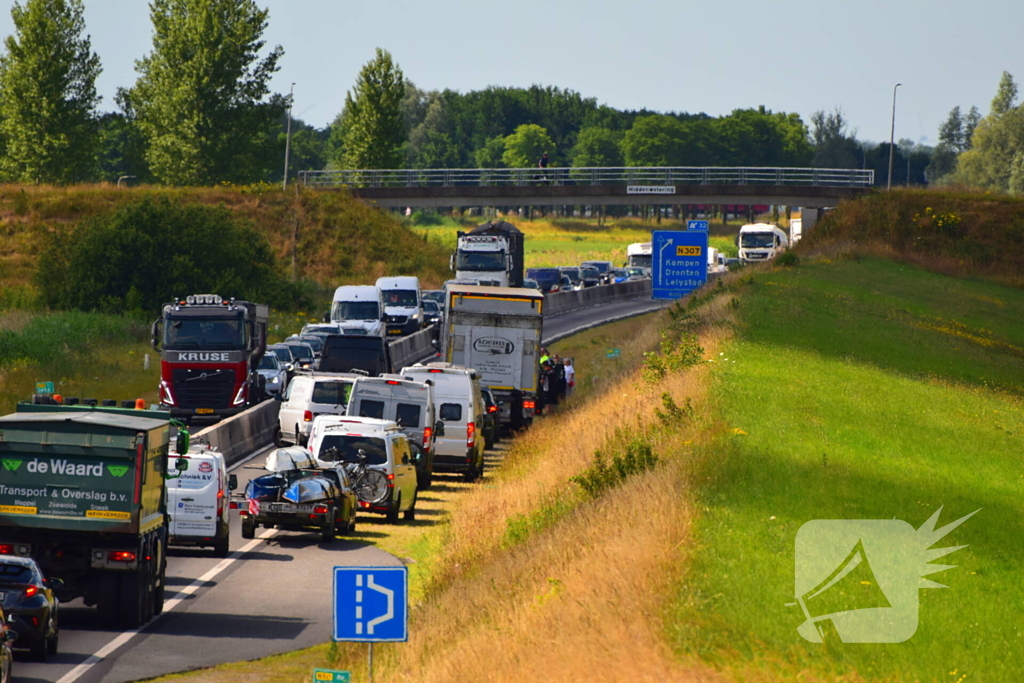 Kop-staartbotsing met Bestelbussen