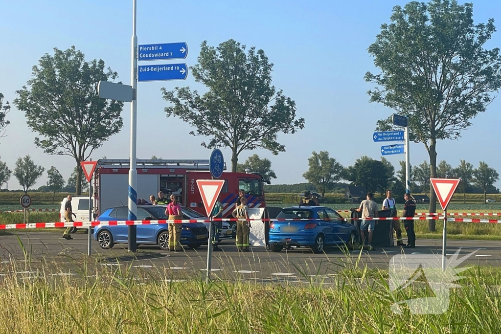 22-jarige motorrijder overleden, 17-jarige automobilist en moeder aangehouden