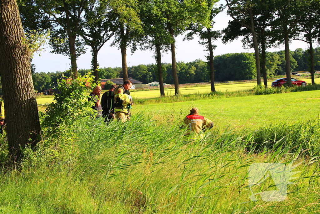 Brandweer onderzoekt gedumpte vaten