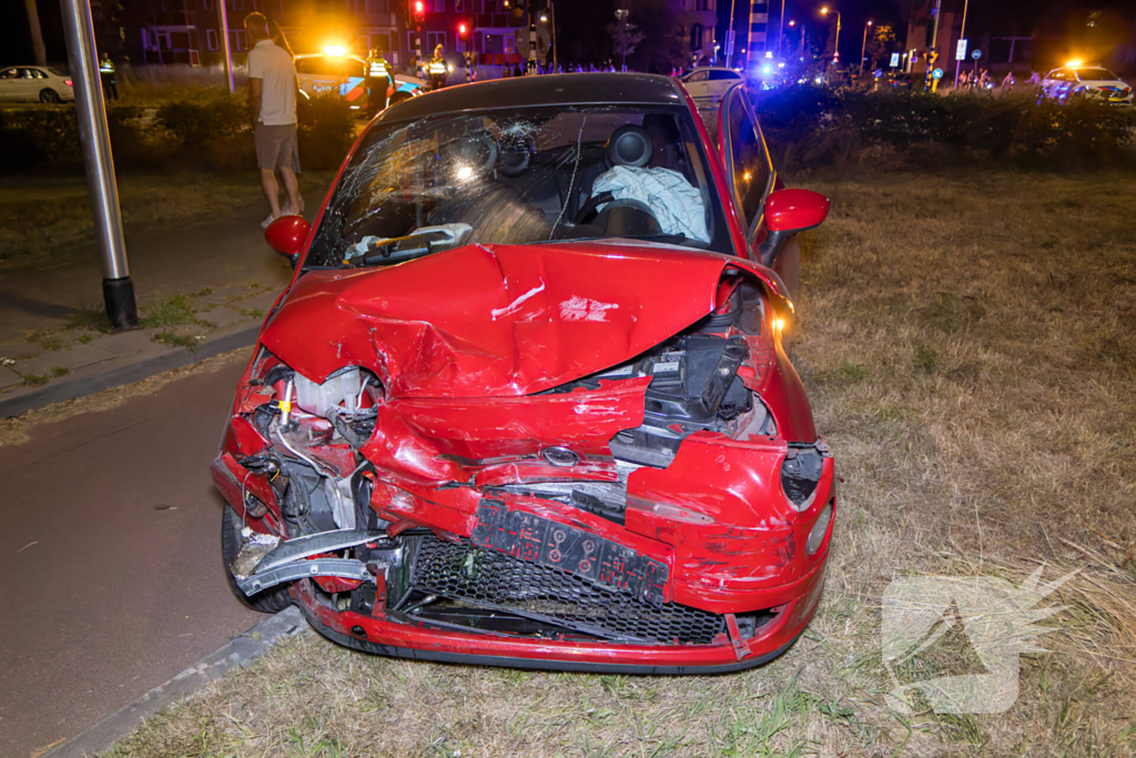 Gewelddadige taxi-overval leidt tot ongeval en arrestatie