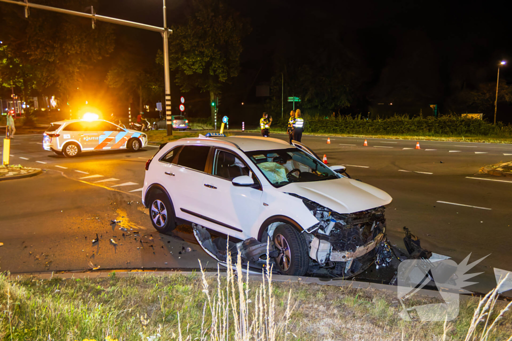 Gewelddadige taxi-overval leidt tot ongeval en arrestatie