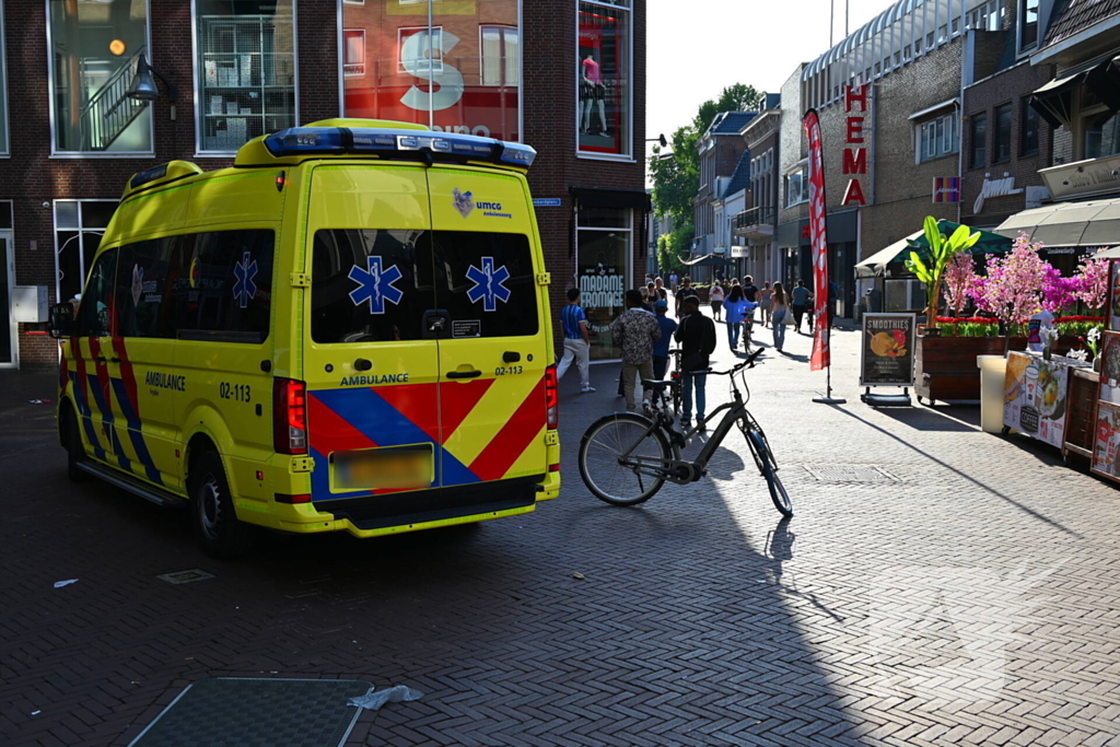 Botsing tussen fiets en scooter