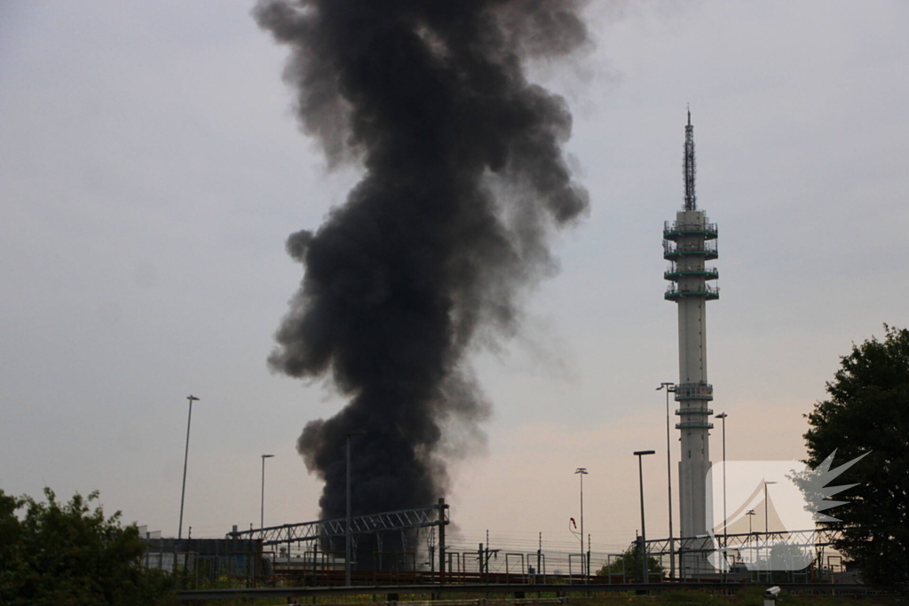 Flinke rookontwikkeling bij industriebrand