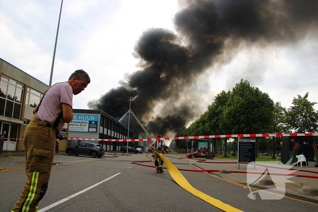 Flinke rookontwikkeling bij industriebrand