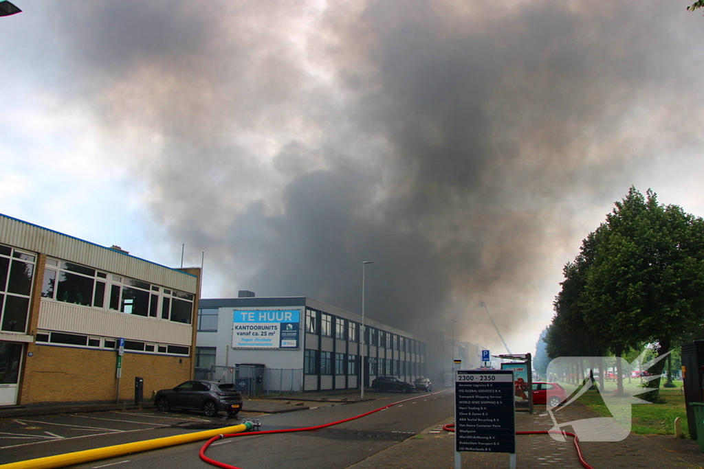 Flinke rookontwikkeling bij industriebrand