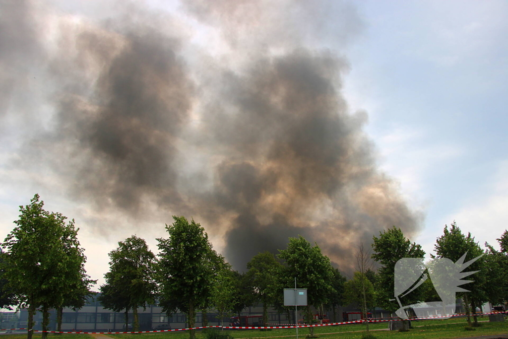 Flinke rookontwikkeling bij industriebrand