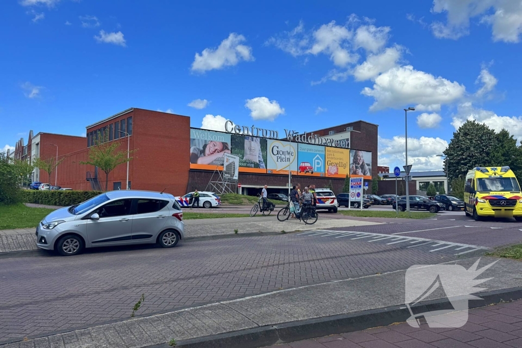 Fietser gecontroleerd in ambulance