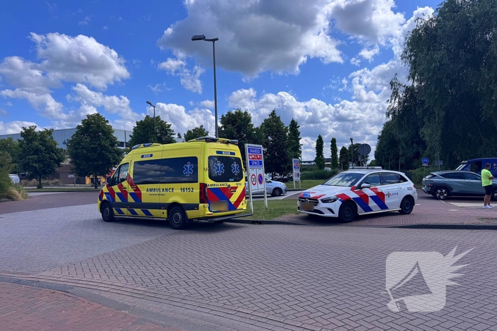 Fietser gecontroleerd in ambulance