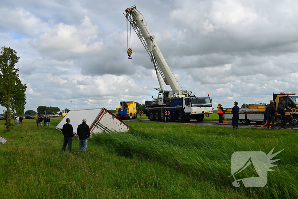Hijskraan ingezet voor berging