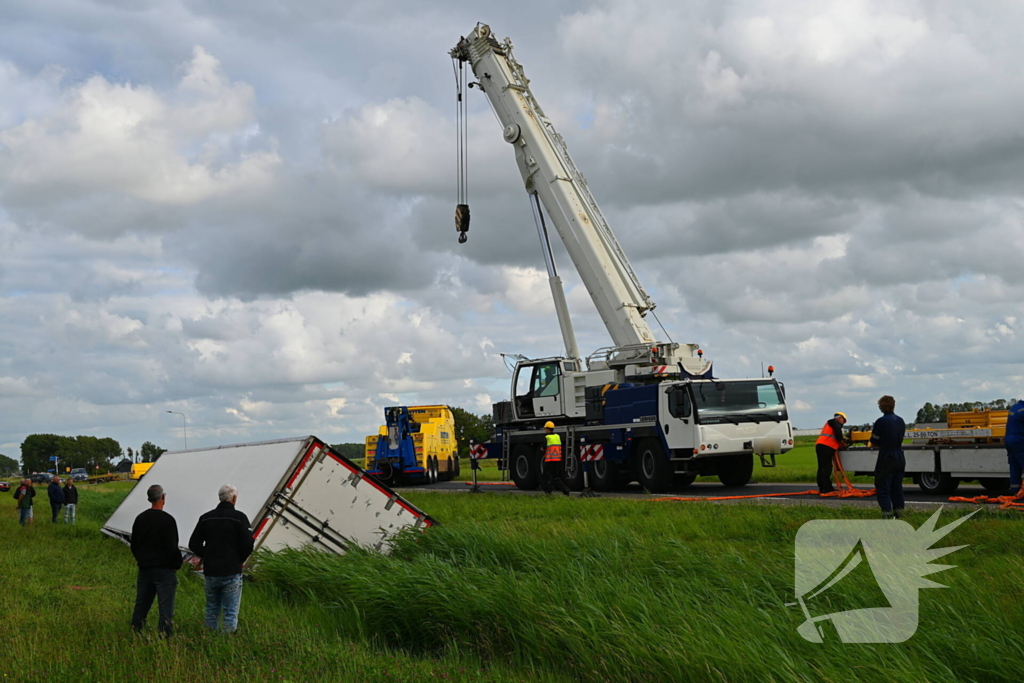 Hijskraan ingezet voor berging