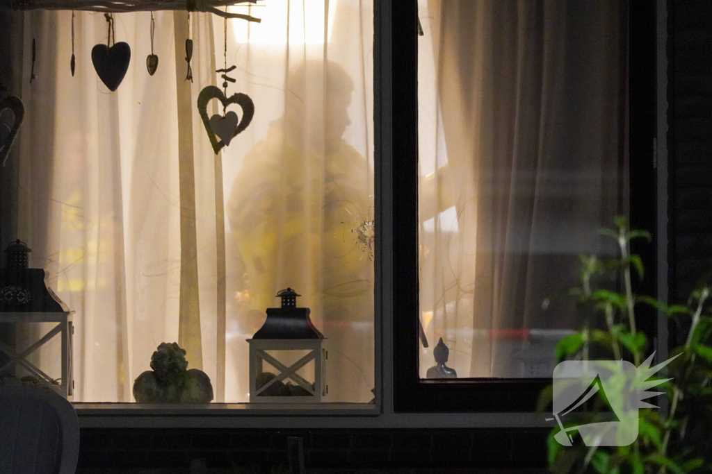 Kogelgat zichtbaar in raam na schietpartij