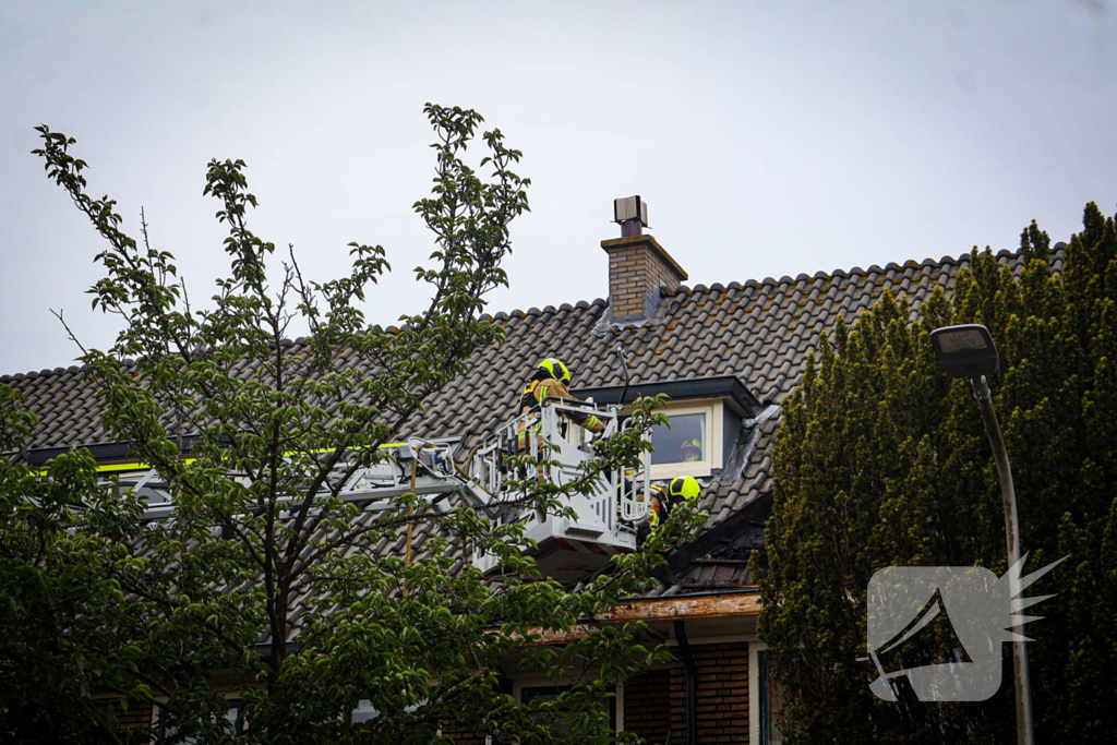 Sloopwerkzaamheden bij brand in dak