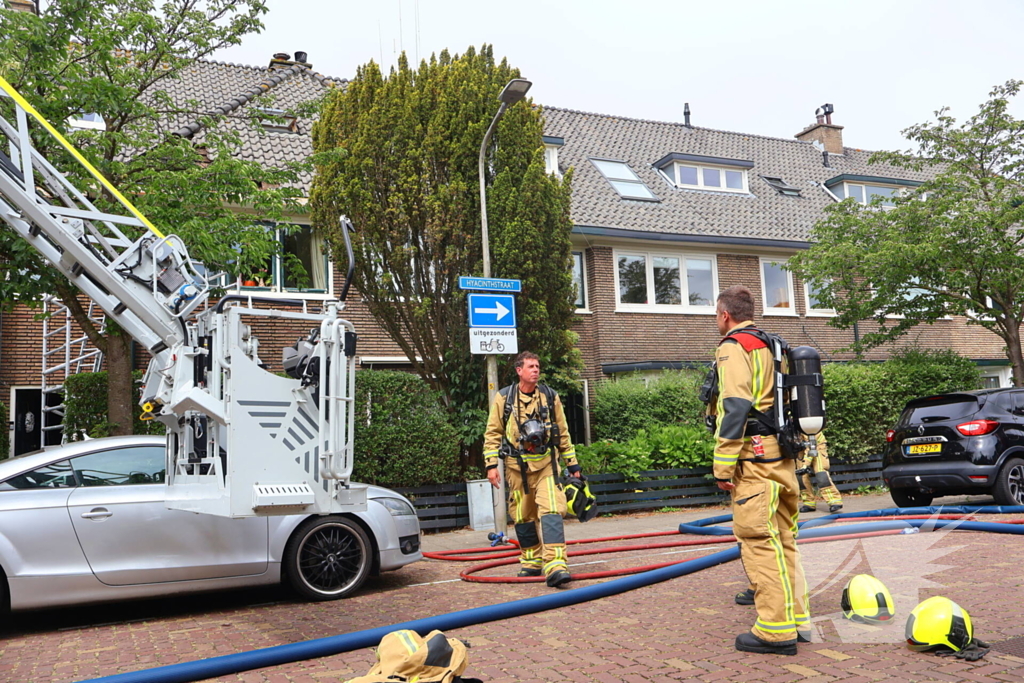 Sloopwerkzaamheden bij brand in dak