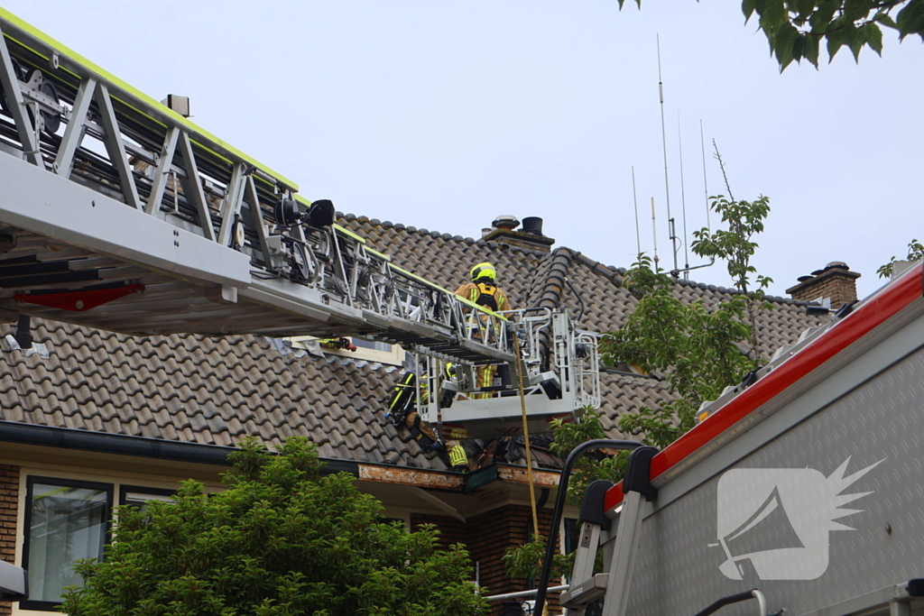 Sloopwerkzaamheden bij brand in dak