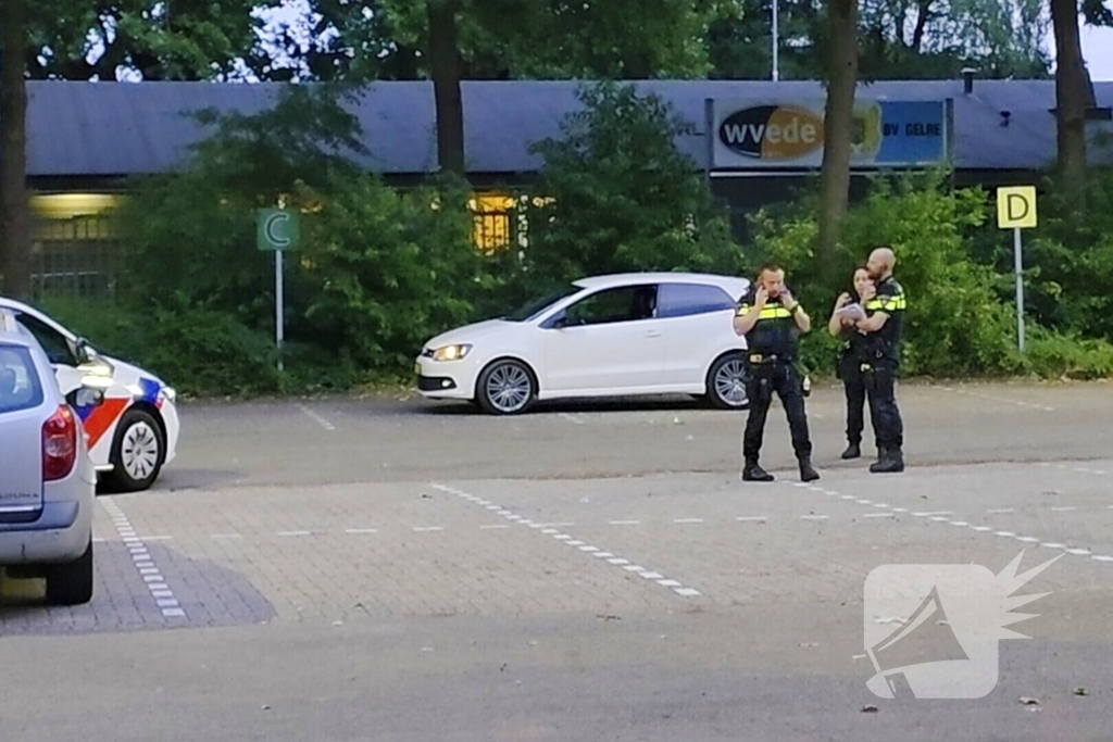 Gewonde en drie aanhoudingen na steekpartij