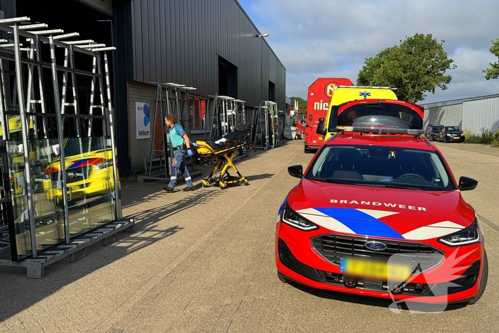 Man gewond bij ongeval met glaspakket
