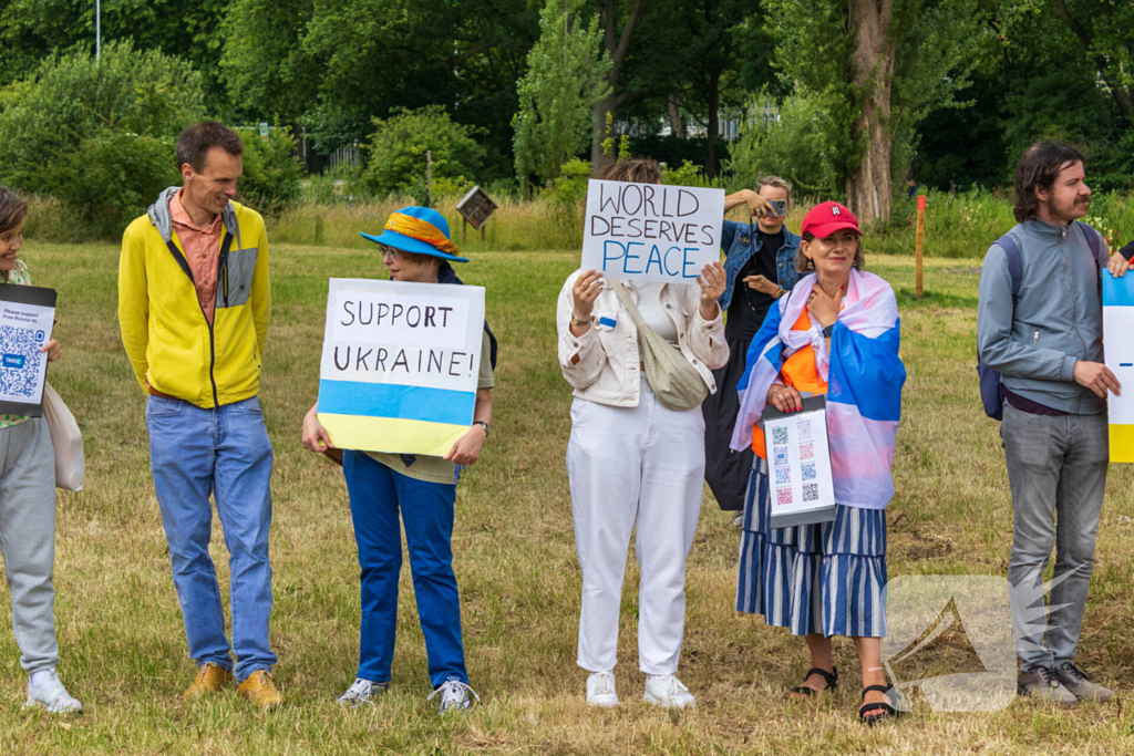 Demonstratie bij Navo top voor steun aan Oekraïne
