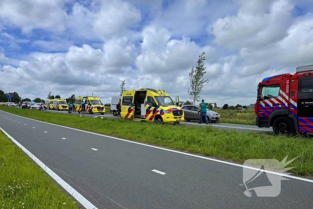 Twee personen overleden bij ernstig ongeval op N194, traumahelikopter geland