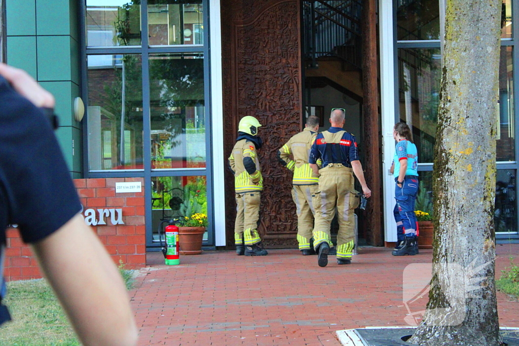 Persoon gecontroleerd bij brand