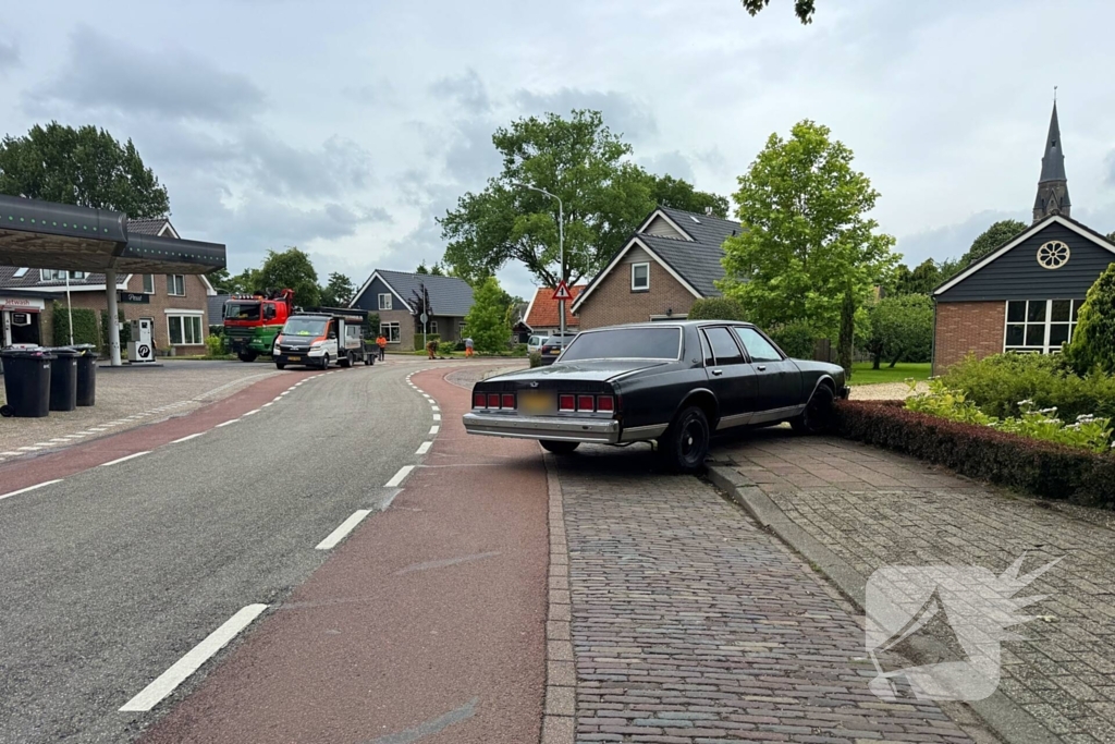 Bestuurder vlucht na ongeval