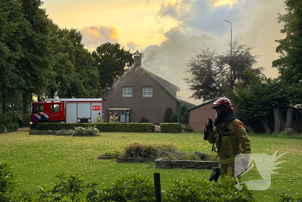 Kortdurende uitslaande brand in woonboerderij