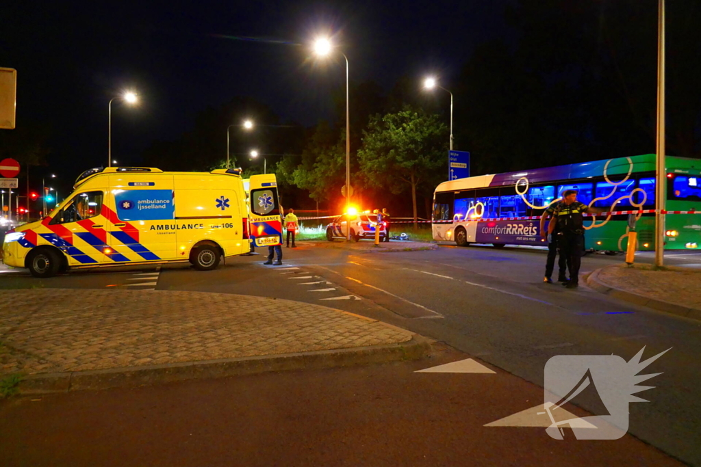 Fietser gewond bij aanrijding met lijnbus