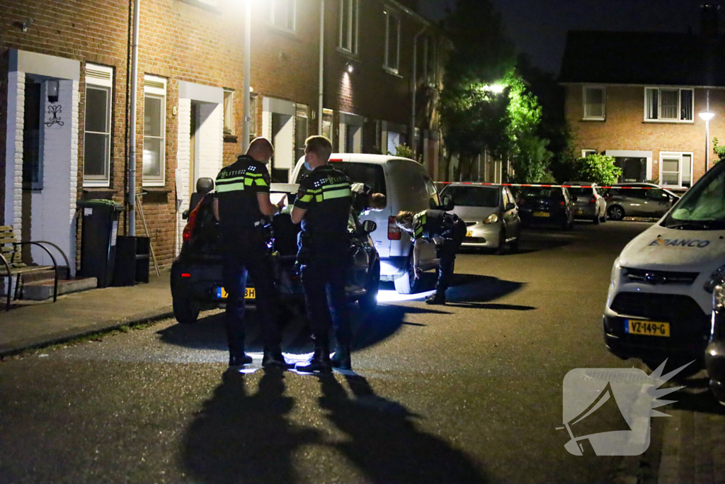 Schietincident in woonwijk: geparkeerde auto beschoten