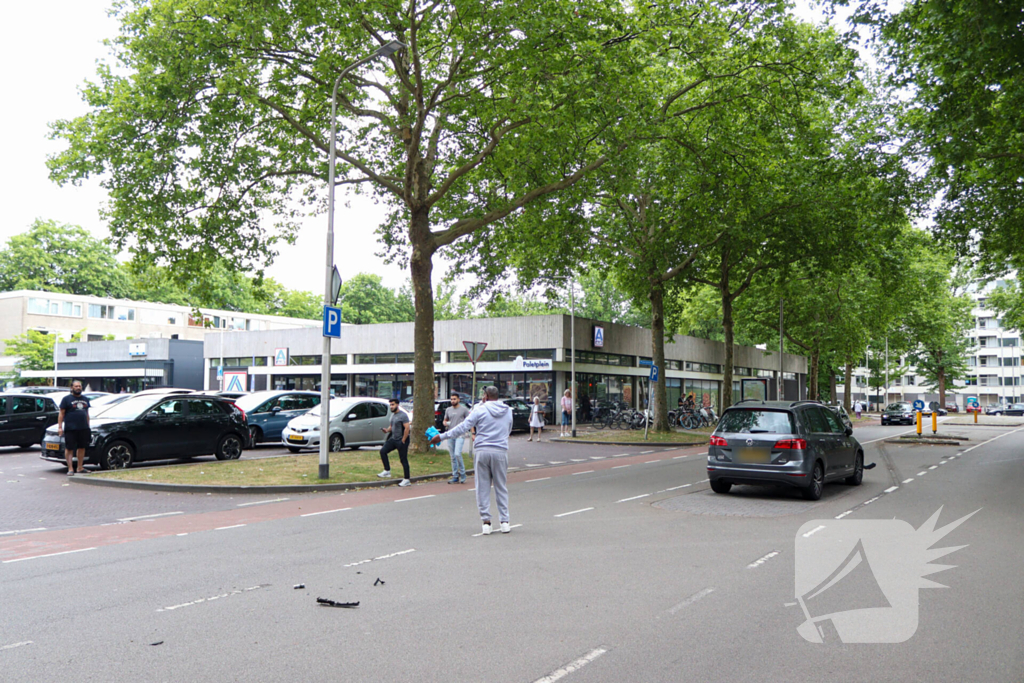 Motorrijder gewond na aanrijding met auto
