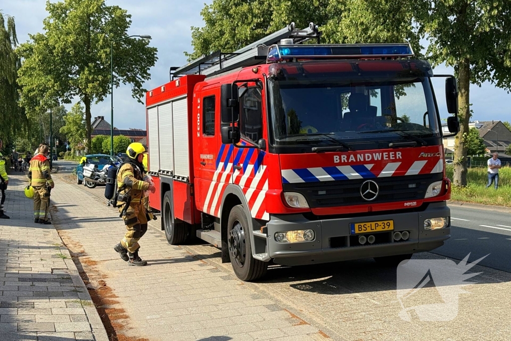 autobrand veroorzaakt rookontwikkeling