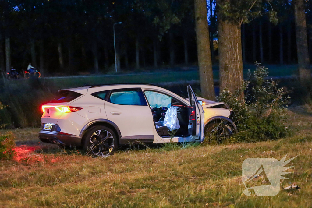 Ongeval tussen taxi en personenwagen leidt tot meerdere gewonden