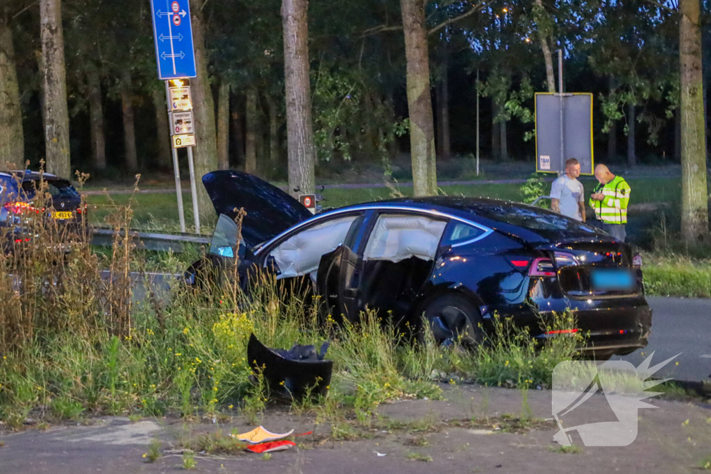Ongeval tussen taxi en personenwagen leidt tot meerdere gewonden
