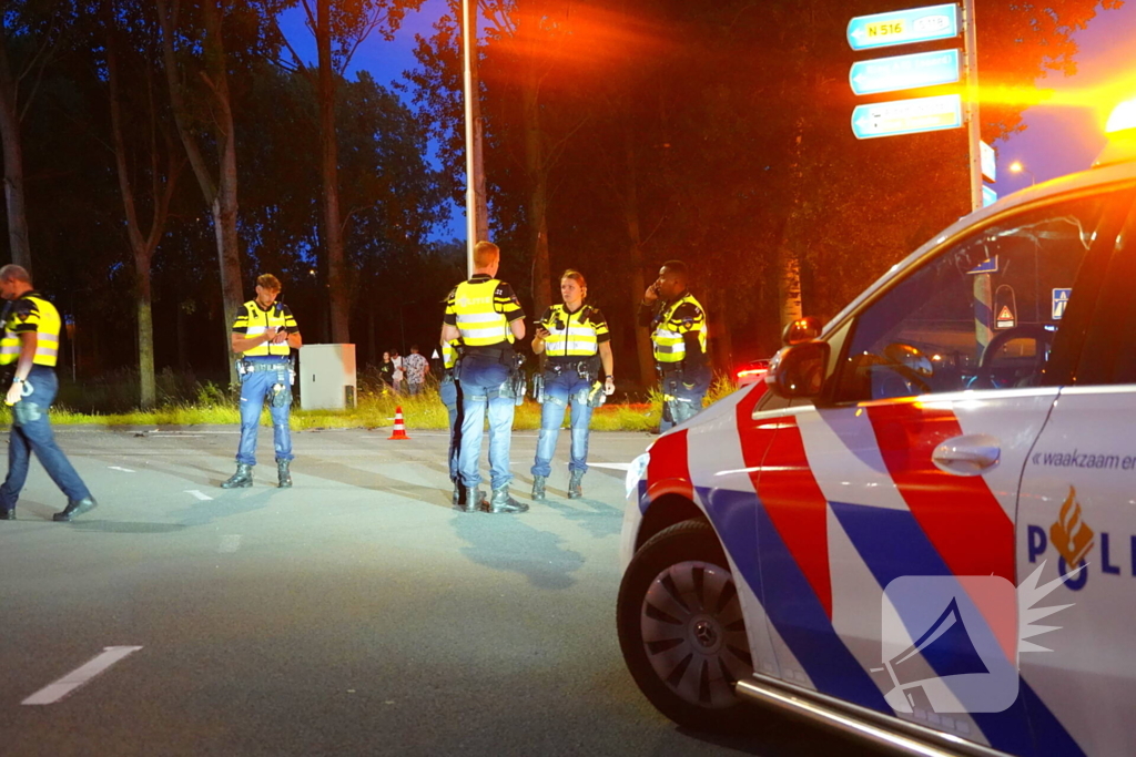 Letsel en veel schade bij aanrijding