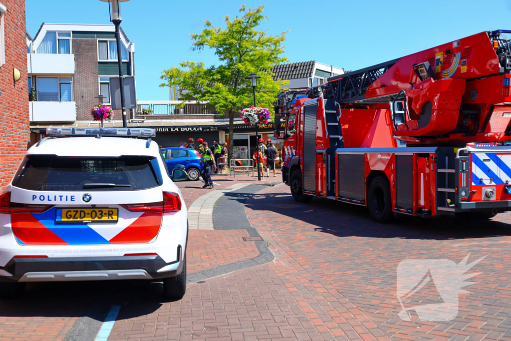 Brand in dierenwinkel snel geblust