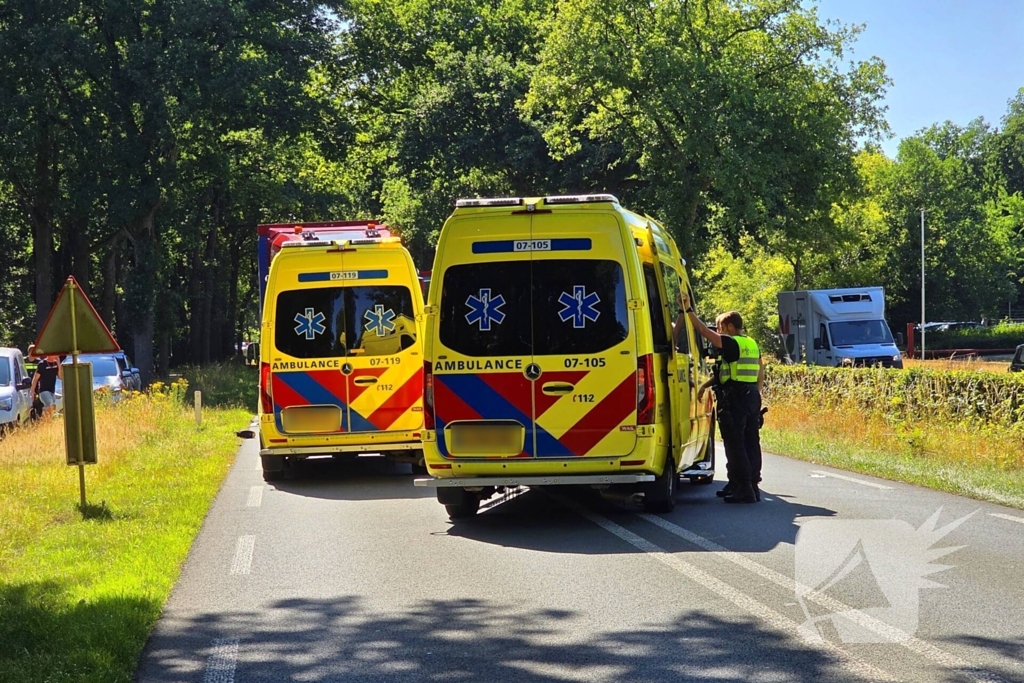 Traumahelikopter ingezet na botsing